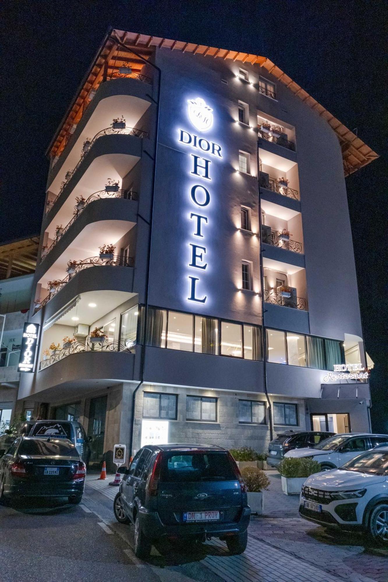 Hotel Dior Krujë Exteriör bild