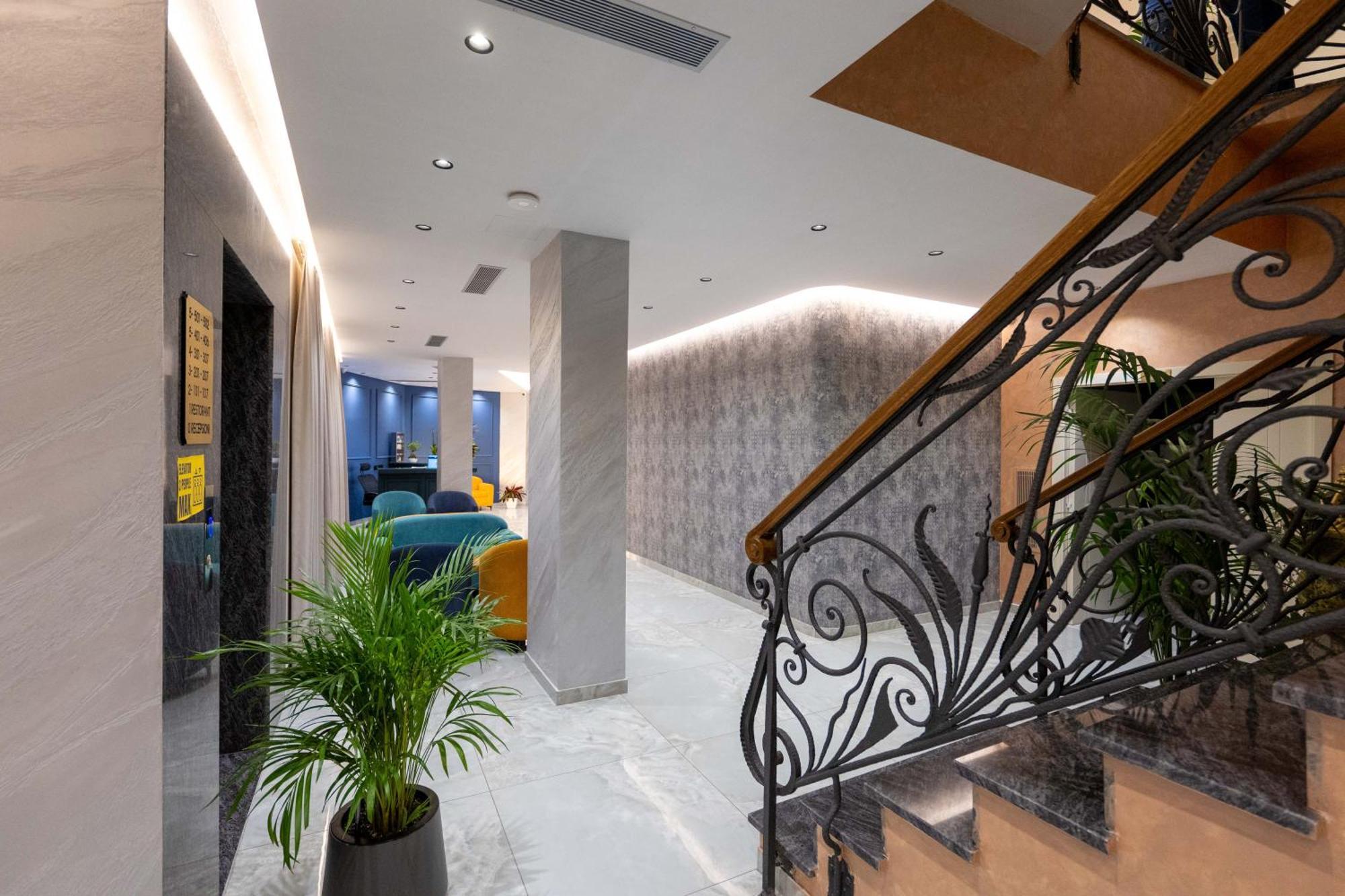Hotel Dior Krujë Exteriör bild