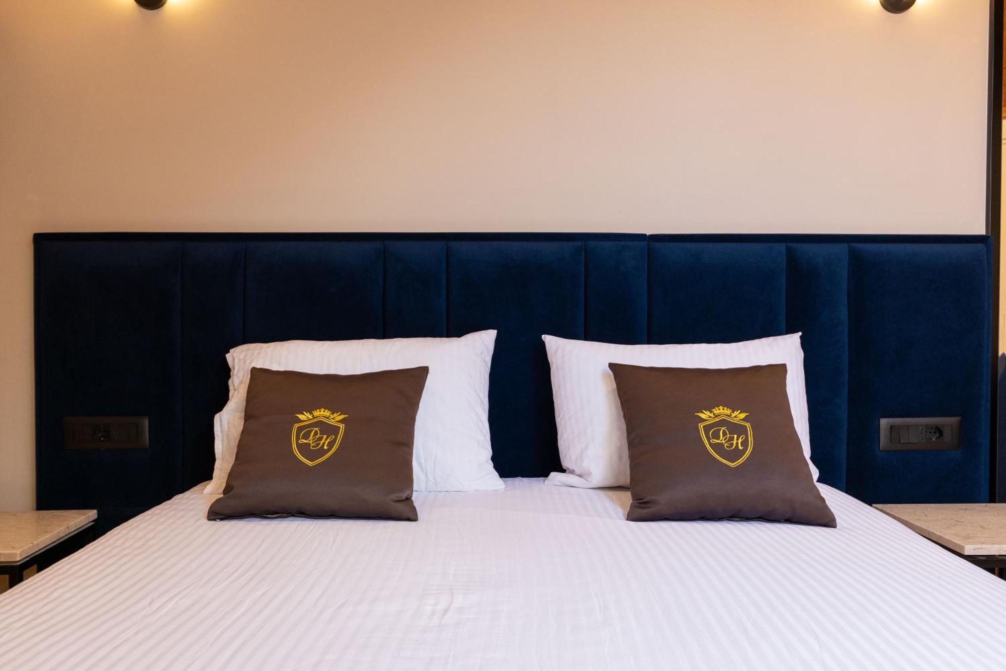 Hotel Dior Krujë Exteriör bild
