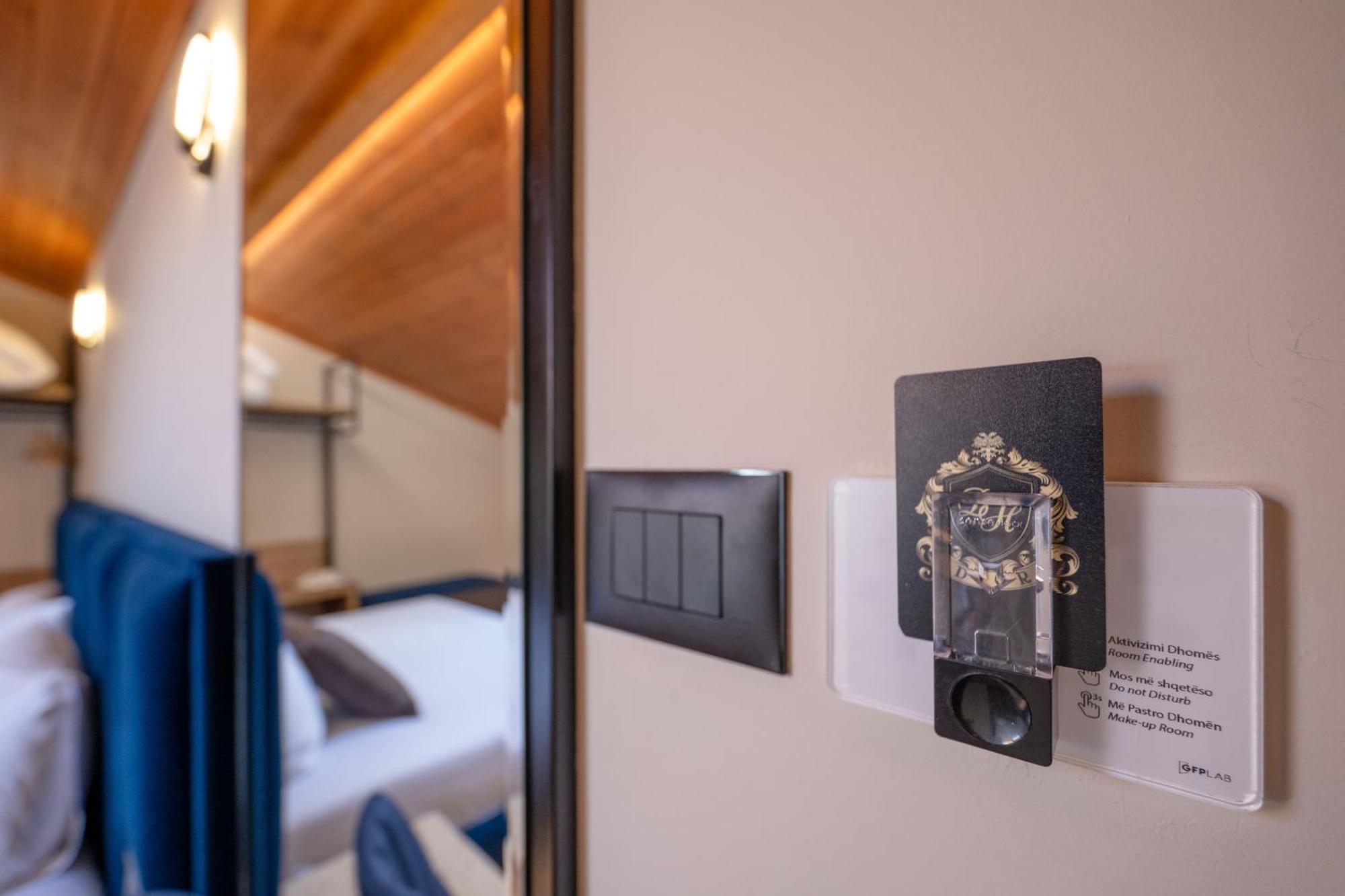 Hotel Dior Krujë Exteriör bild