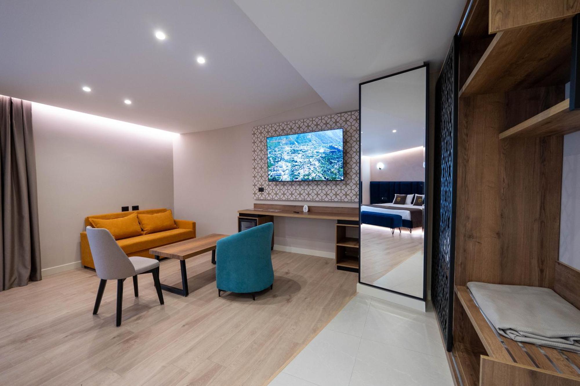 Hotel Dior Krujë Exteriör bild